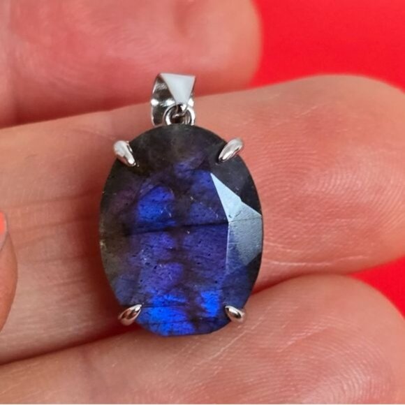 Natural Labradorite  925 Sterling Silver Pendant - Picture 4 of 8